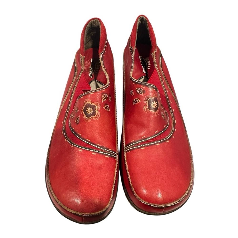 Spring Step (L’Artiste) Red Burbank Clogs - Size 41